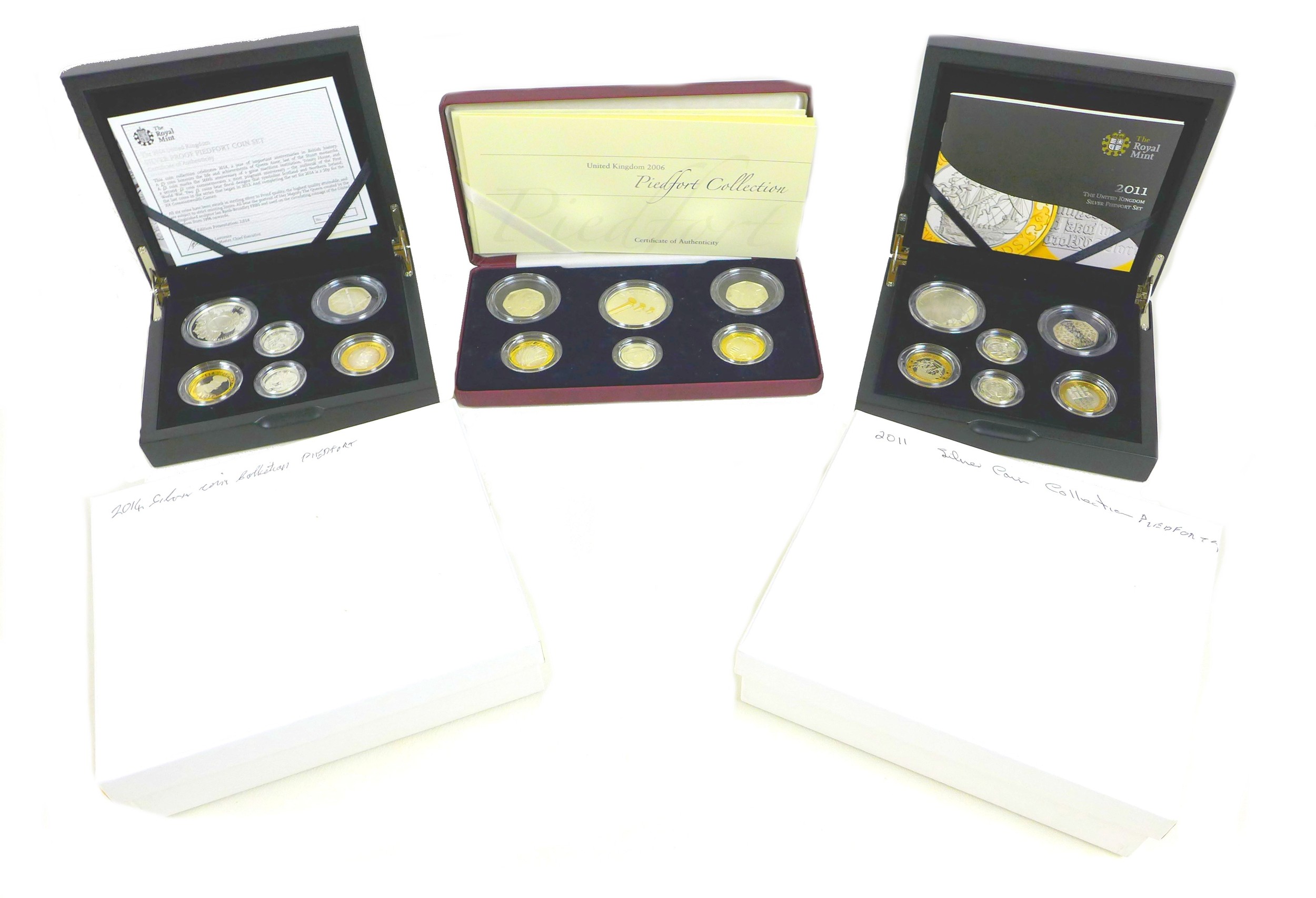 A group of three Elizabeth II Royal Mint UK Piedfort coin sets, comprising 'United Kingdom 2006 - Image 7 of 7