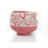 Takuro Kuwata ( b.1981), a pink ground stoneware bowl, decorated in white kairagi, 14.