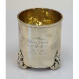 A late 17th century style silver cylindrical cup, Thomas, New Bond St, London 1905,