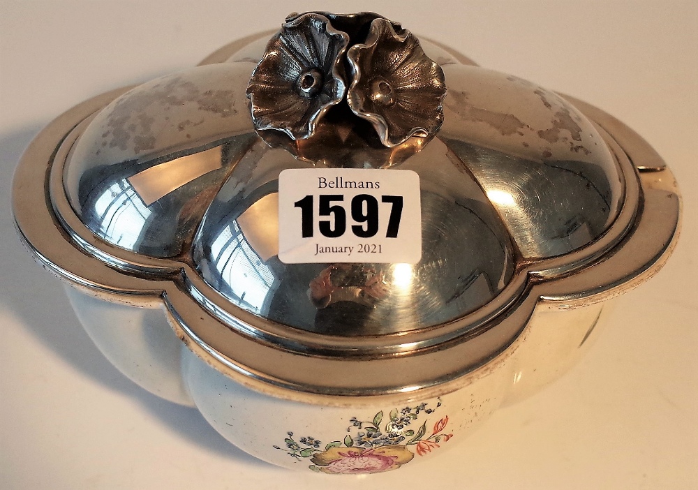 A French silver lidded Chantilly ceramic sauce tureen and cover, of quatrefoil shaped form, - Image 2 of 6