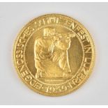 A Swiss Luzern Gold 100 francs 1939, weight 17.5 gms.
