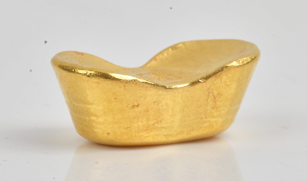 A Chinese high grade gold sycee ingot, weight 37.2 gms.