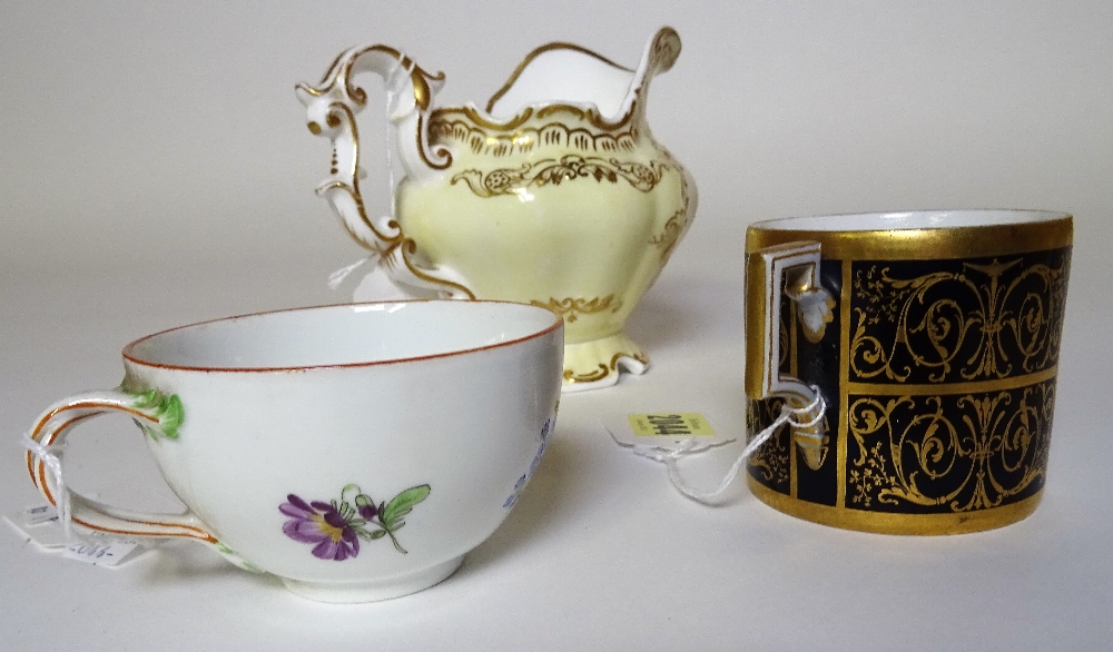 A Berlin porcelain cabinet cup painted with two women and a putto; a Meissen tea cup, - Image 5 of 17