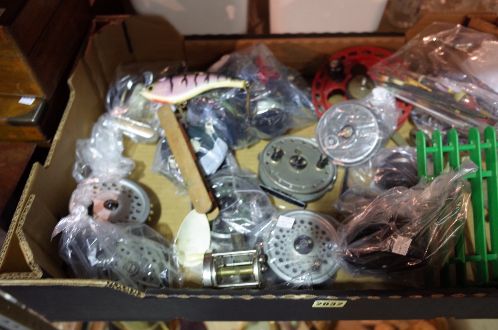 A quantity of fishing equipment to include, a Hardy 'Viscount 150' reel, - Image 4 of 11