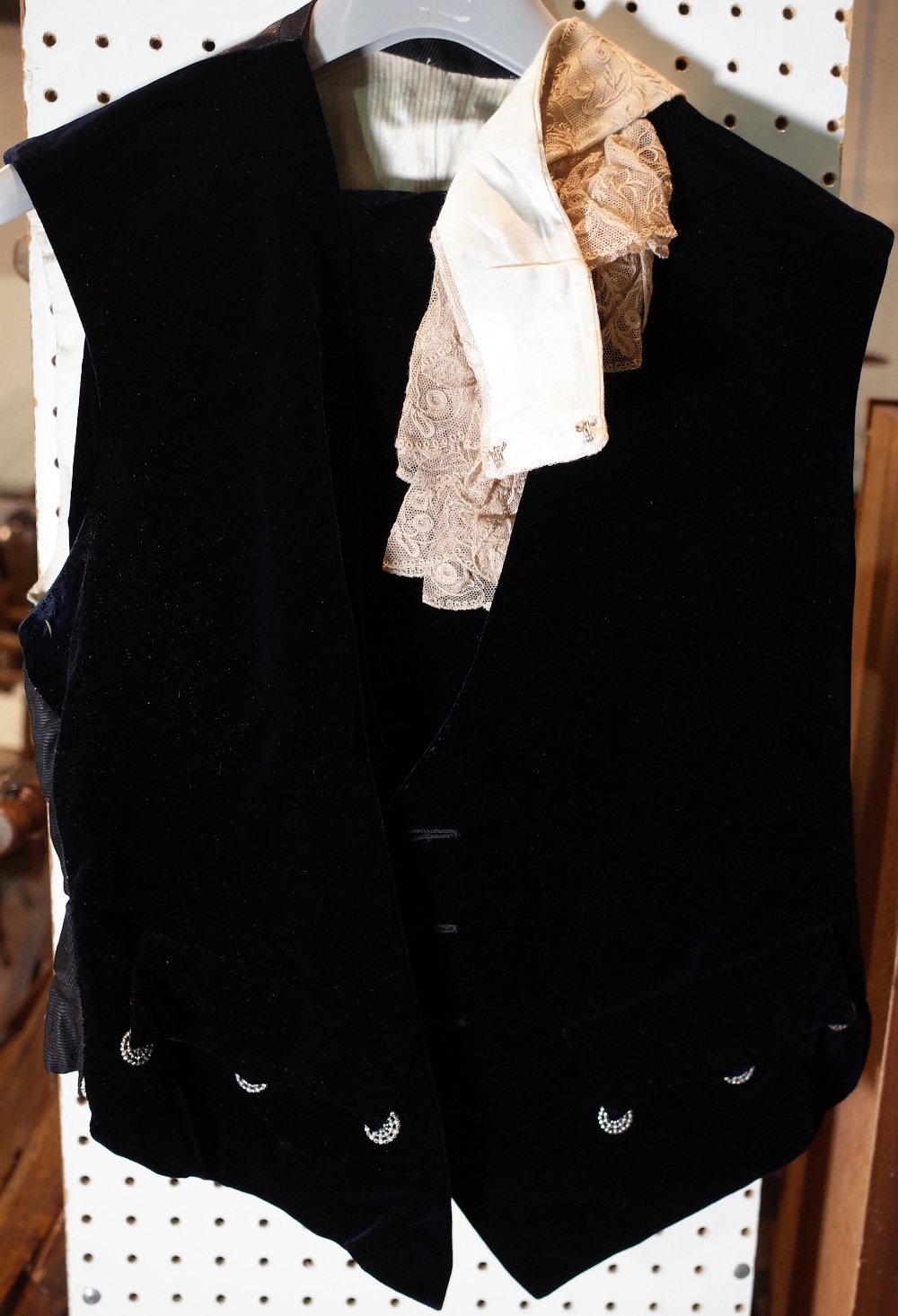 An 18th century style velvet costume, comprising; a waistcoat, jacket, trousers, a pair of gloves, - Image 4 of 11