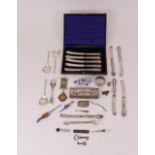 A silver rectangular box and further items, (qty)
