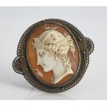 A Victorian cameo brooch.