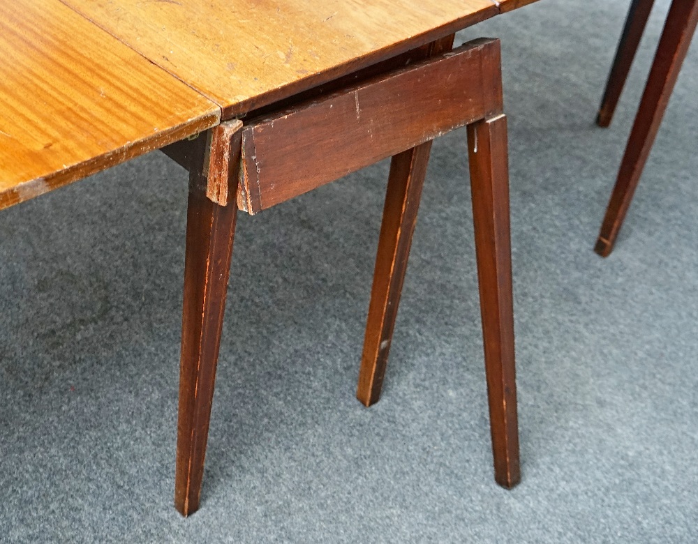 A George III inlaid mahogany 'D' end extending dining table with three extra leaves on... - Image 8 of 8