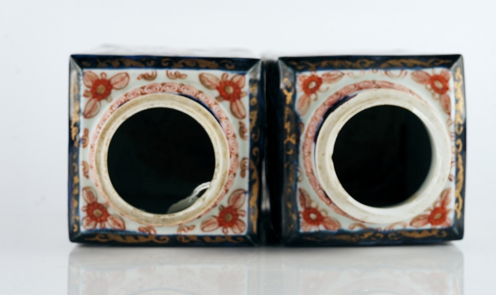A pair of Japanese Imari canisters and two covers - Image 7 of 8