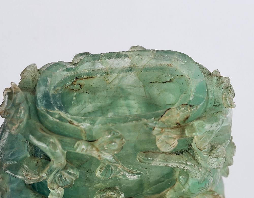 A Chinese green fluorite vase and cover and a figural group - Image 4 of 6