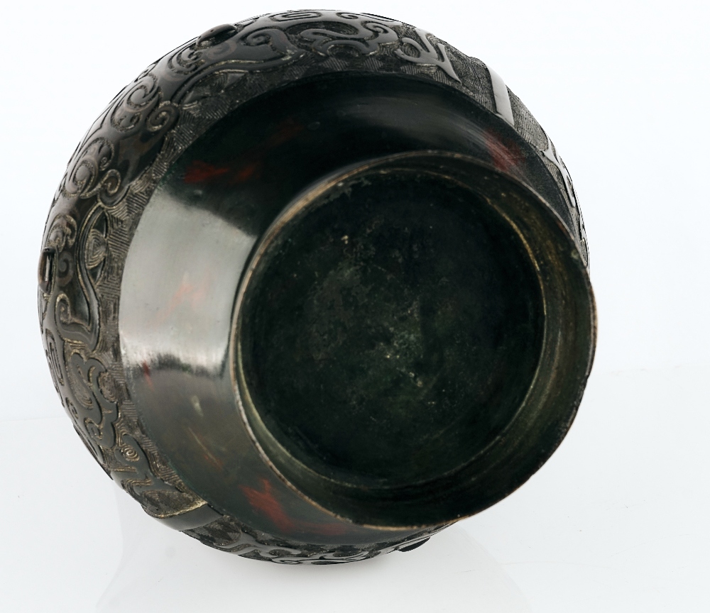 A Chinese bronze two-handled archaistic vase, Hu - Image 5 of 6