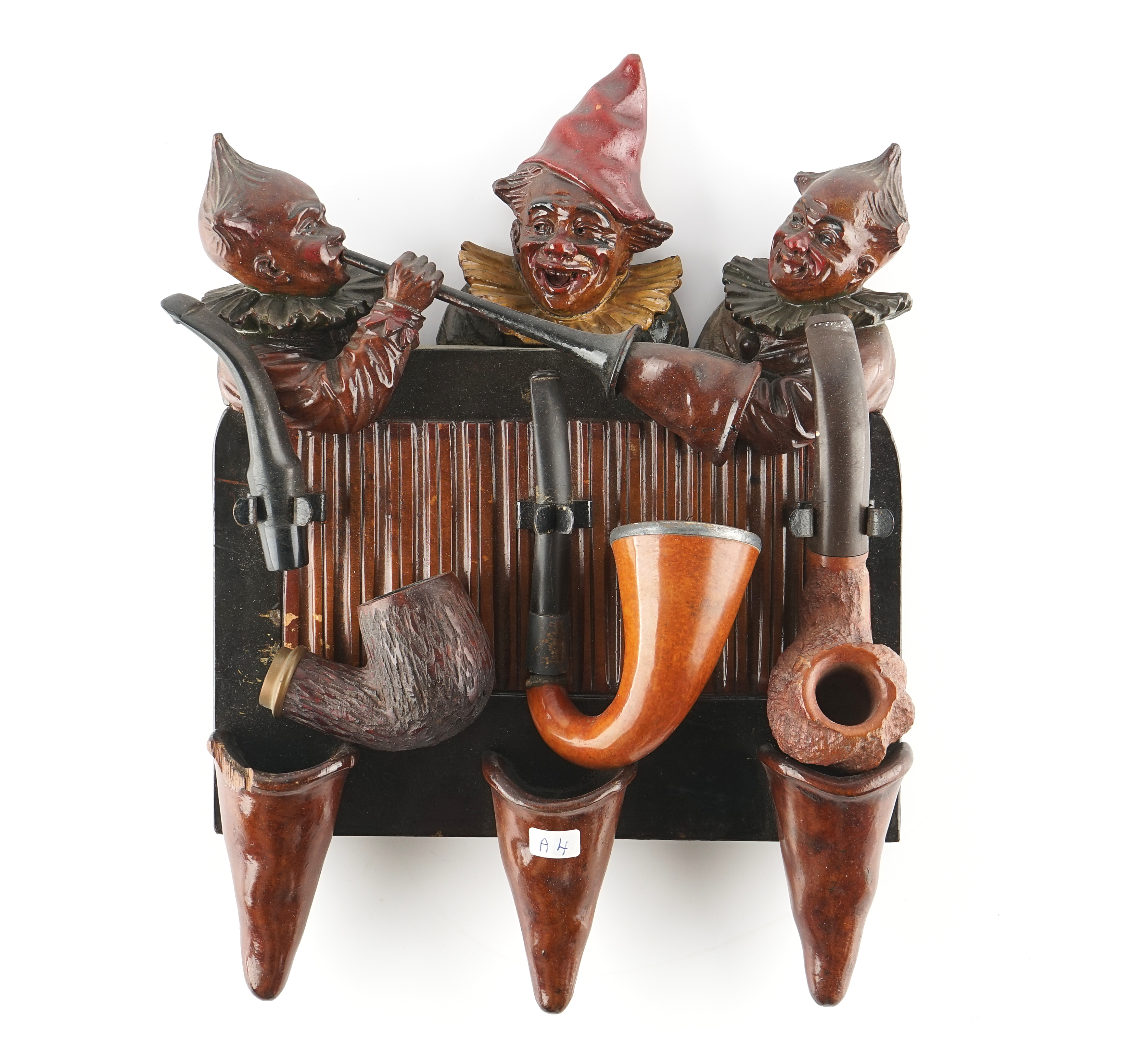 A NOVELTY PIPE RACK (4)