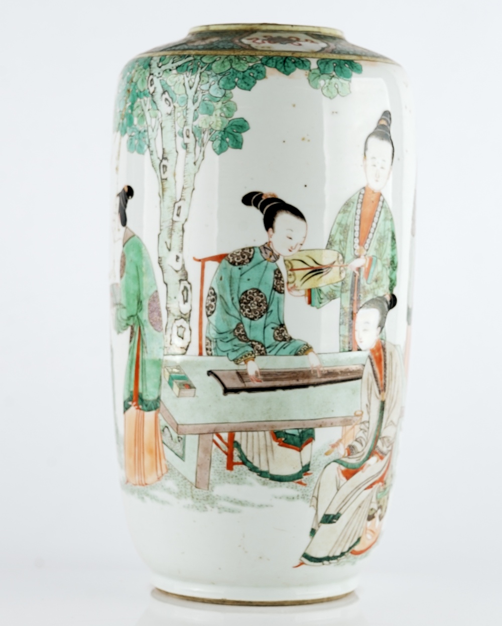 A Chinese famille-verte `rouleau' vase - Image 4 of 6