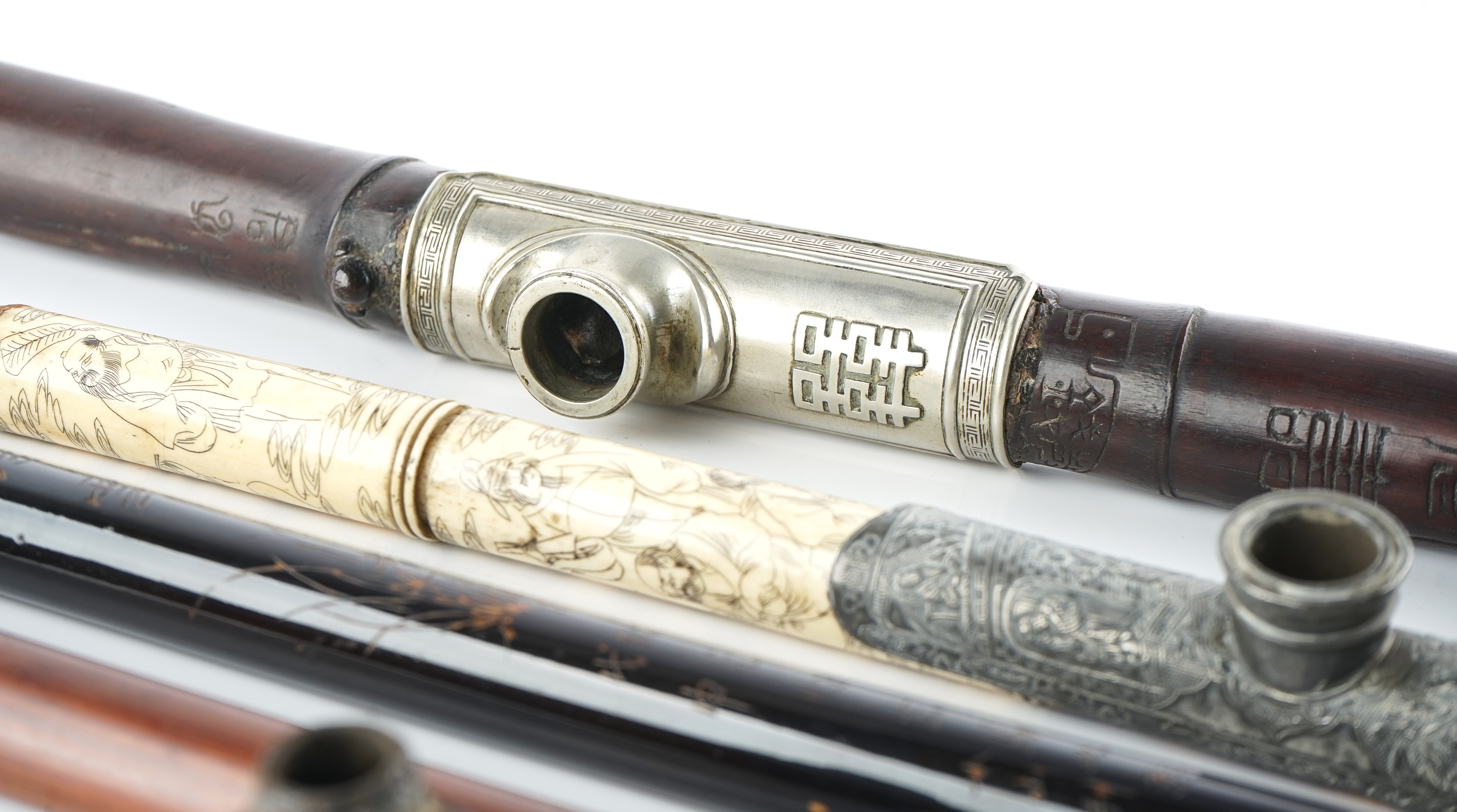 FOUR CHINESE OPIUM PIPES (4) - Image 3 of 8