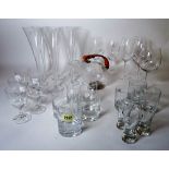Glassware; a large quantity of modern drinking glasses, (qty)