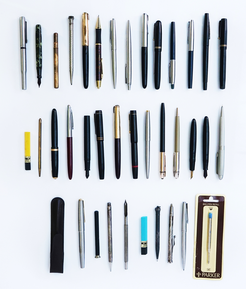 A COLLECTION OF PENS - Image 2 of 5