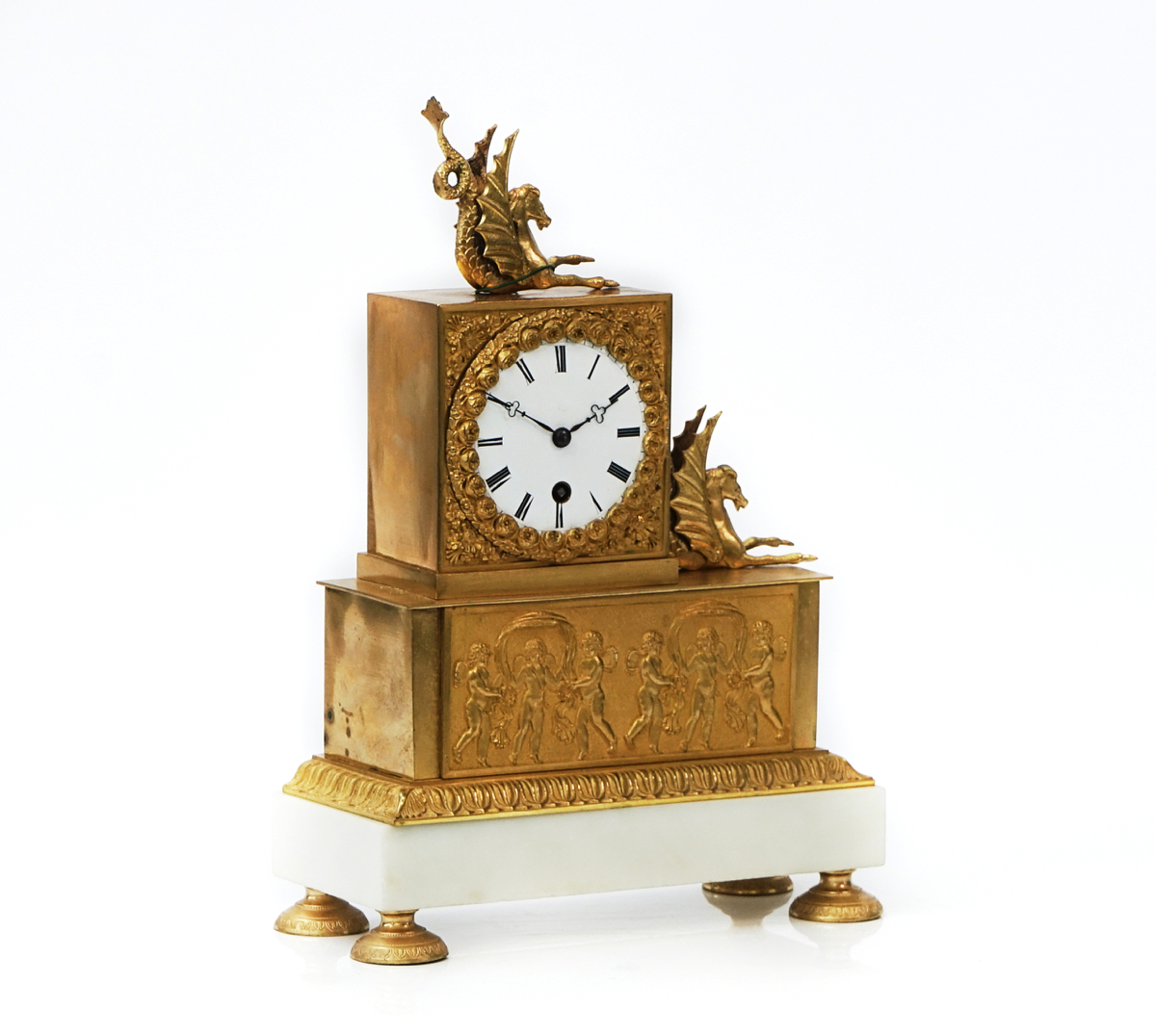 A FRENCH ORMOLU MOUNTED TIMEPIECE - Image 2 of 9
