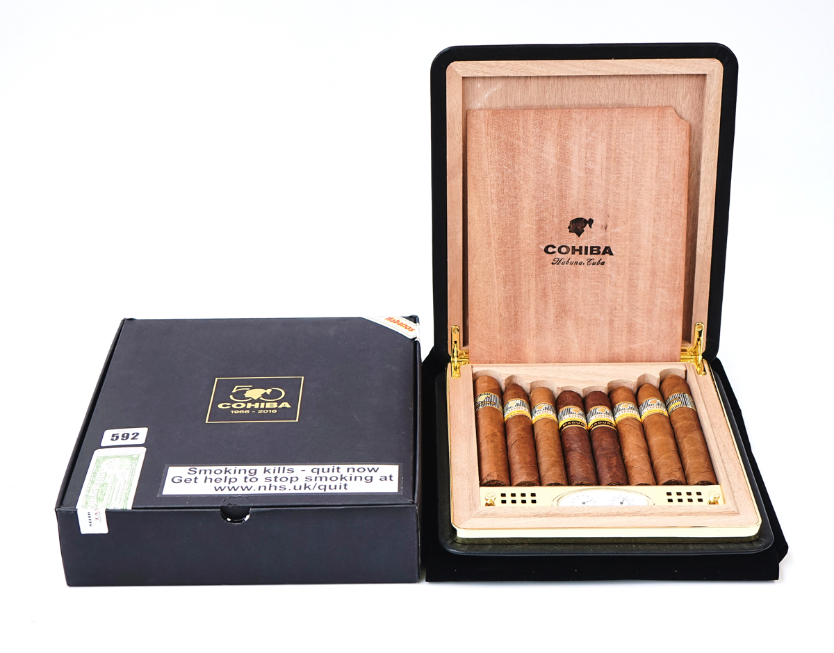 COHIBA 50th ANNIVERSARY SELECTION TRAVEL HUMIDOR - Image 3 of 3