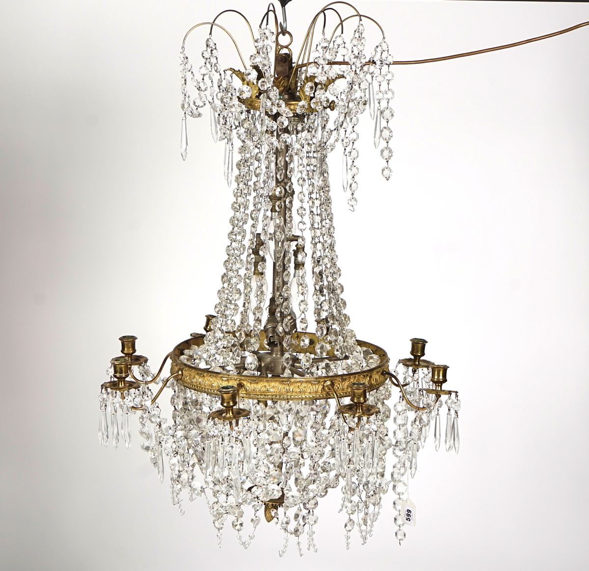 A REGENCY STYLE GILT-METAL AND CUT GLASS EIGHT-LIGHT CHANDELIER - Image 2 of 5