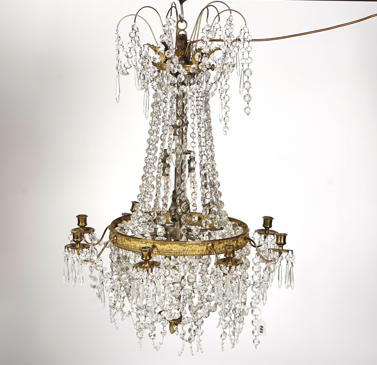 A REGENCY STYLE GILT-METAL AND CUT GLASS EIGHT-LIGHT CHANDELIER - Image 3 of 5