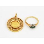 AN 18CT GOLD, EMERALD AND DIAMOND RING AND A GOLD PENDANT