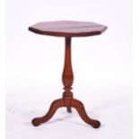 AN EARLY 19TH CENTURY SOLID YEW OCTAGONAL TRIPOD OCCASIONAL TABLE
