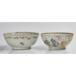 A CHINESE EXPORT MANDARIN PALETTE BOWL AND A FAMILLE-ROSE EXPORT BOWL