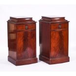 A PAIR OF 18TH CENTURY STYLE MAHOGANY PEDESTALS