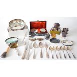 A GROUP OF FOREIGN AND PLATED WARES (QTY)