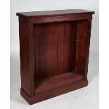 AN EARLY 20TH CENTURY MAHOGANY OPEN BOOKCASE