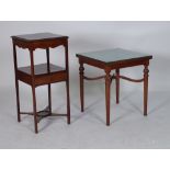 A GEORGE III MAHOGANY WASH STAND (2)