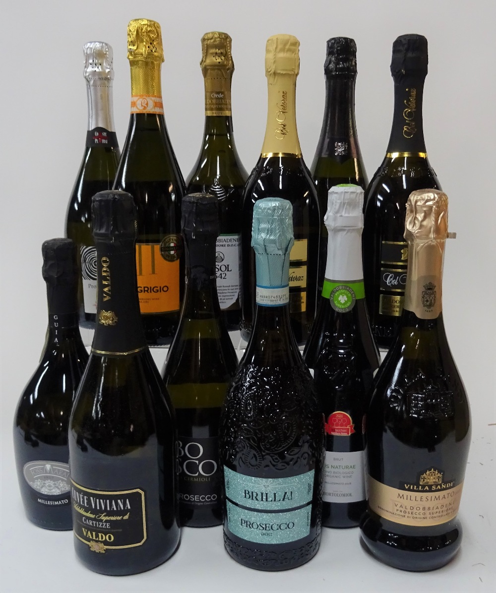 12 BOTTLES ITALIAN SPARKLING WINE