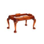 AN 18TH CENTURY STYLE LIFT OFF TRAY TOP COFFEE TABLE