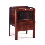 A GEORGE III MAHOGANY TRAY TOP COMMODE