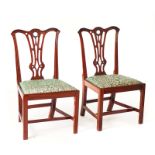A PAIR OF GEORGE III MAHOGANY DINING CHAIRS (2)