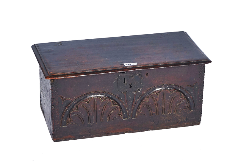 A 17TH CENTURY OAK BIBLE BOX