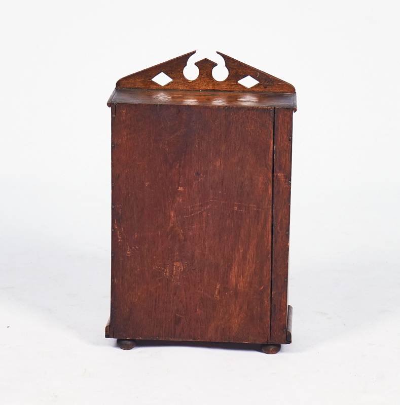 A 19TH CENTURY OAK MINIATURE CHEST OF FOUR DRAWERS (3) - Image 3 of 3