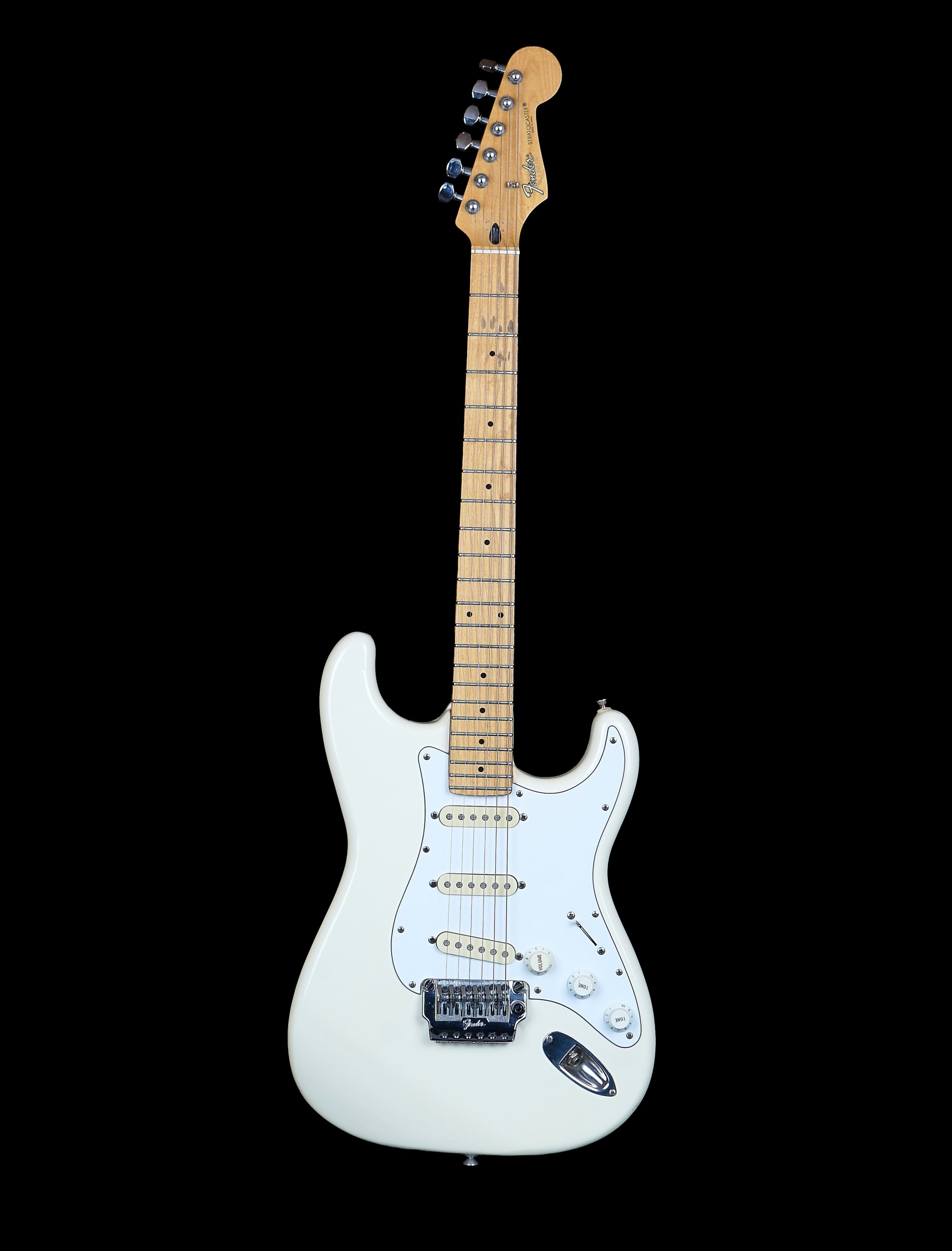 A FENDER STRATOCASTER GUITAR - Image 3 of 9