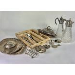 SILVER PLATED WARES TO INCLUDE, A QUANTITY OF FLATWARE, ENTRÉE DISHES, SET OF THREE CUT GLASS...