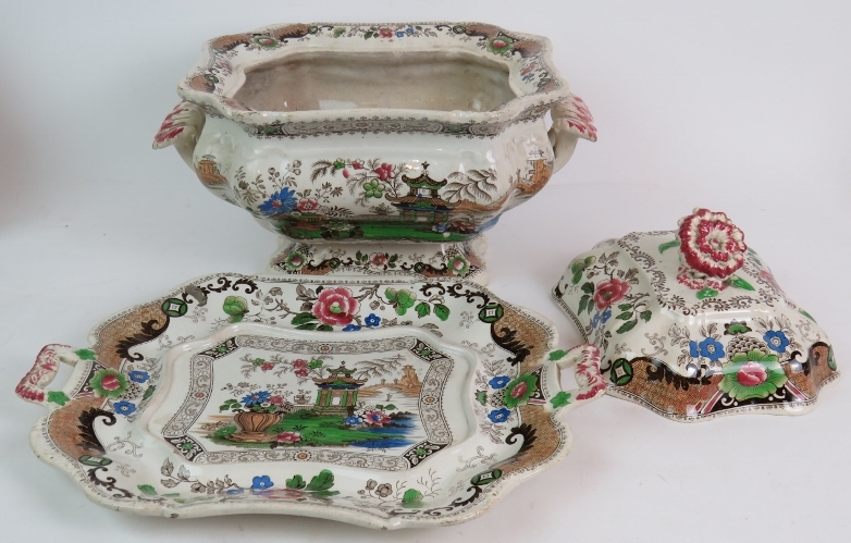 A large 19th Century covered soup tureen - Image 2 of 6