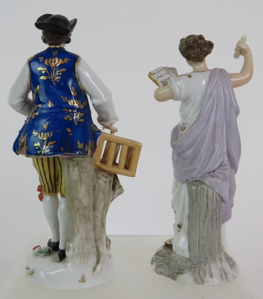 A 19th Century Sitzendorf porcelain figu - Image 9 of 11