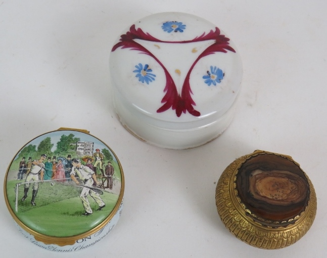 A selection of collectable ceramics incl - Image 4 of 7