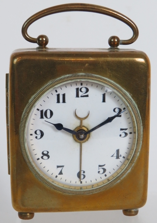 A small brass cased antique alarm clock - Image 2 of 5