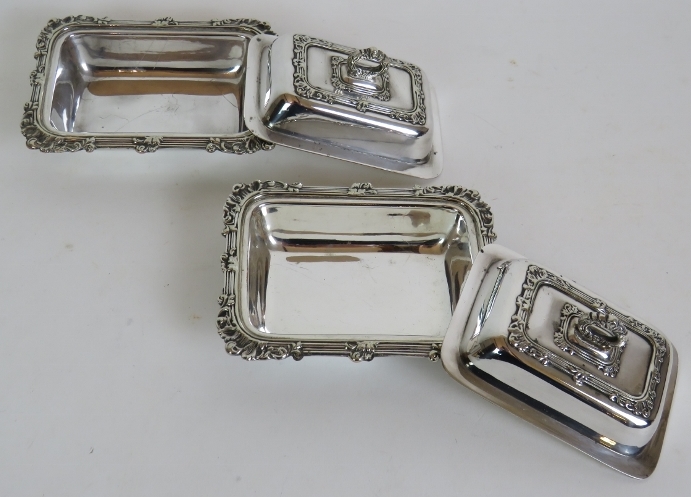 A pair of small antique silver plated co - Image 5 of 5