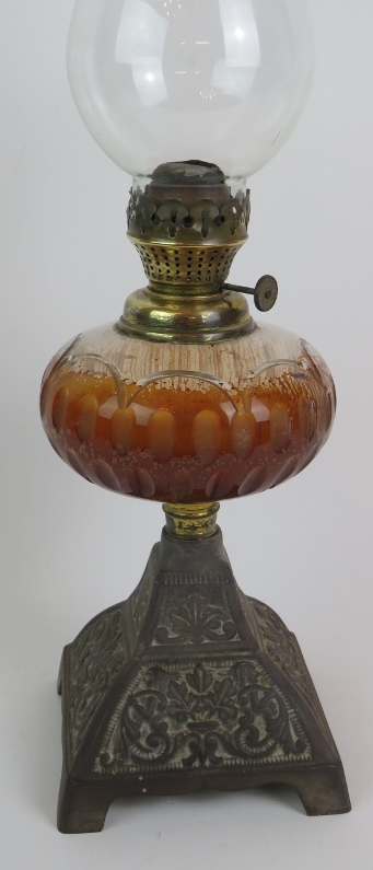 An antique oil lamp with cut glass reser - Image 2 of 5
