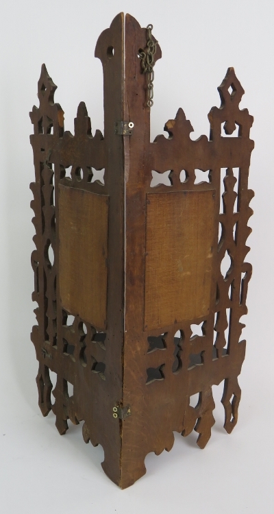 An antique carved oak folding corner she - Image 4 of 6