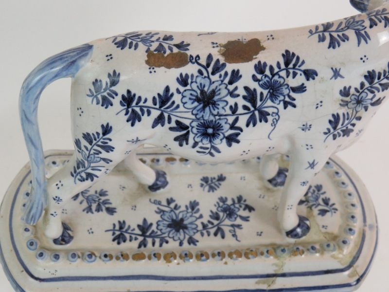 A continental blue and white Delft Ware - Image 4 of 5