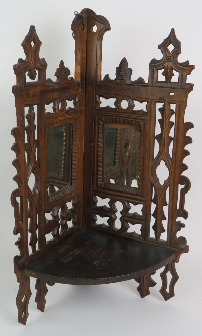 An antique carved oak folding corner she - Image 2 of 6