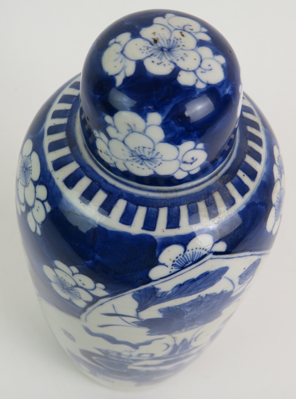 A fine Chinese antique porcelain covered vase decorated in the Kangxi style, probably 19th - Bild 9 aus 16