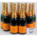 Eleven bottles of Veuve Clicquot Ponsardin Brut NV champagne 75cl 12% vol. (11). Condition report: